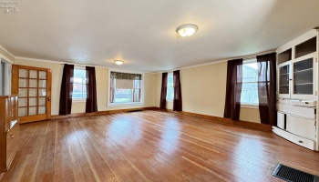 9 Grammes Street, Tiffin, 44883, 4 Bedrooms Bedrooms, ,3 BathroomsBathrooms,Residential,For Sale,Grammes,20263141
