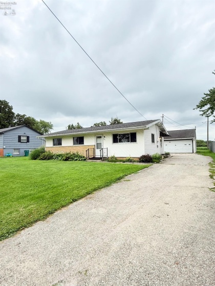 23766 Meadow Drive, Genoa, 43430, 3 Bedrooms Bedrooms, ,2 BathroomsBathrooms,Residential,For Sale,Meadow,20263181