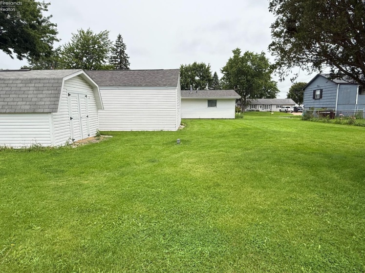 23766 Meadow Drive, Genoa, 43430, 3 Bedrooms Bedrooms, ,2 BathroomsBathrooms,Residential,For Sale,Meadow,20263181