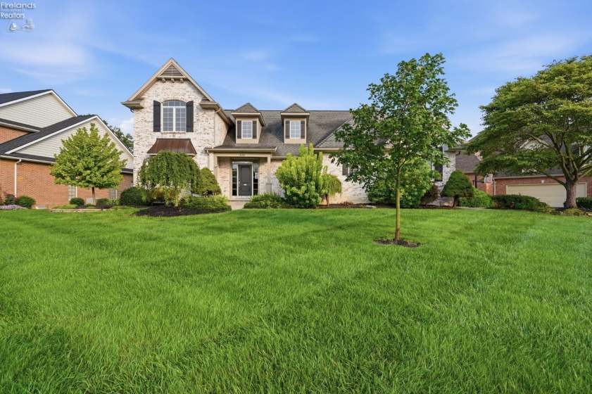 326 Pheasant Run Lane, Findlay, 45840, 4 Bedrooms Bedrooms, ,5 BathroomsBathrooms,Residential,For Sale,Pheasant Run,20263200