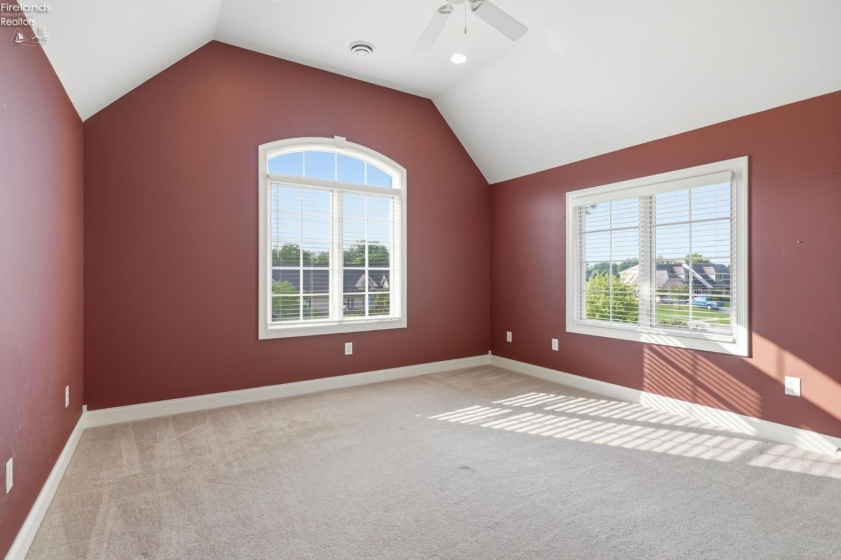 326 Pheasant Run Lane, Findlay, 45840, 4 Bedrooms Bedrooms, ,5 BathroomsBathrooms,Residential,For Sale,Pheasant Run,20263200
