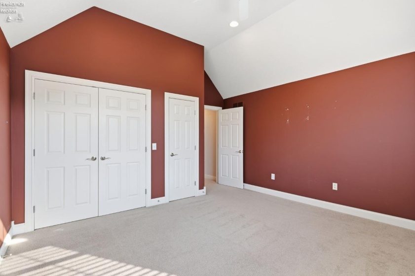 326 Pheasant Run Lane, Findlay, 45840, 4 Bedrooms Bedrooms, ,5 BathroomsBathrooms,Residential,For Sale,Pheasant Run,20263200
