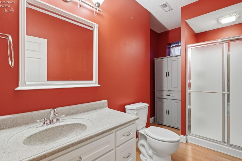 326 Pheasant Run Lane, Findlay, 45840, 4 Bedrooms Bedrooms, ,5 BathroomsBathrooms,Residential,For Sale,Pheasant Run,20263200