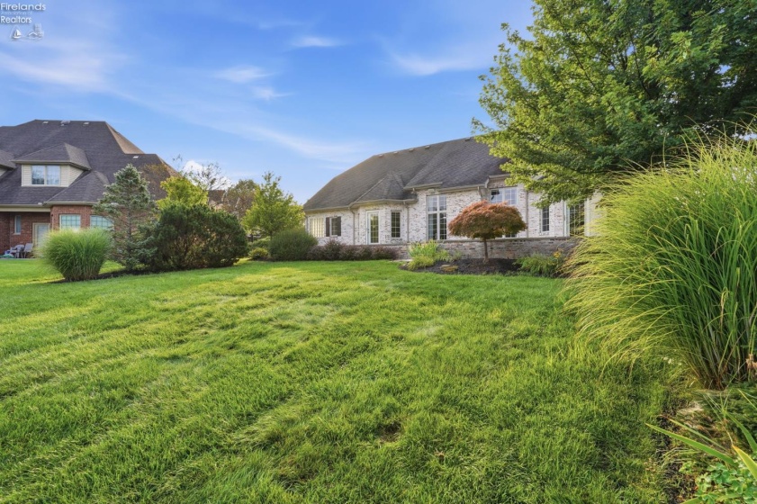326 Pheasant Run Lane, Findlay, 45840, 4 Bedrooms Bedrooms, ,5 BathroomsBathrooms,Residential,For Sale,Pheasant Run,20263200
