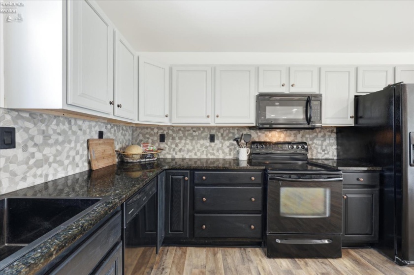 4657 Township Rd 156, Kansas, 44841, 3 Bedrooms Bedrooms, ,2 BathroomsBathrooms,Residential,For Sale,Township Rd 156,20263139