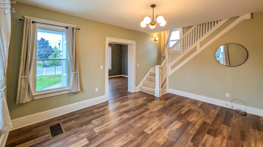 511 Central Avenue, Sandusky, 44870, 3 Bedrooms Bedrooms, ,2 BathroomsBathrooms,Residential,For Sale,Central,20263214