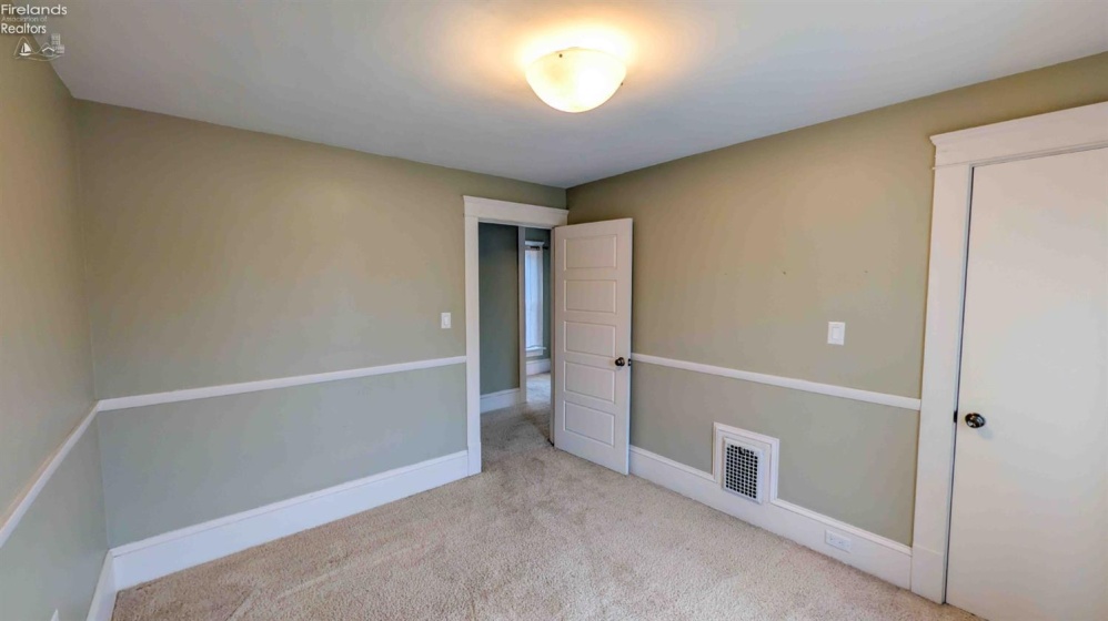 511 Central Avenue, Sandusky, 44870, 3 Bedrooms Bedrooms, ,2 BathroomsBathrooms,Residential,For Sale,Central,20263214