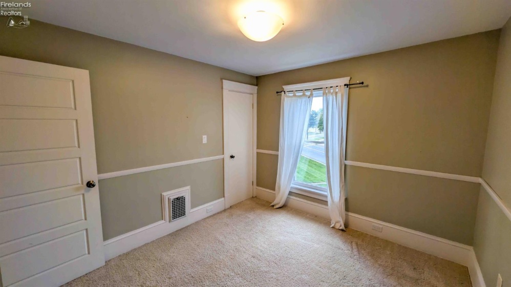 511 Central Avenue, Sandusky, 44870, 3 Bedrooms Bedrooms, ,2 BathroomsBathrooms,Residential,For Sale,Central,20263214