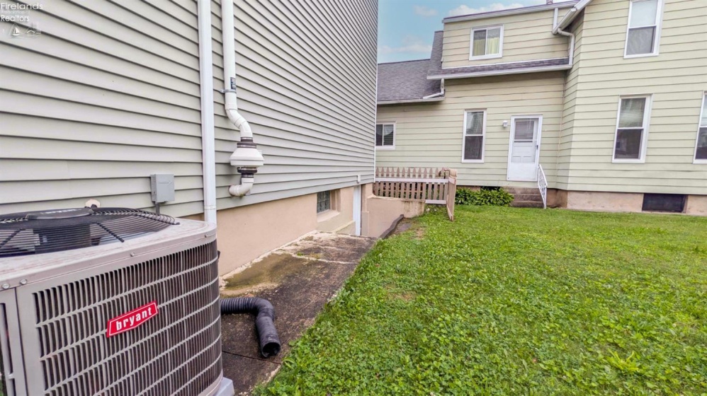 511 Central Avenue, Sandusky, 44870, 3 Bedrooms Bedrooms, ,2 BathroomsBathrooms,Residential,For Sale,Central,20263214