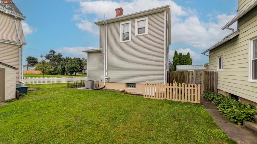 511 Central Avenue, Sandusky, 44870, 3 Bedrooms Bedrooms, ,2 BathroomsBathrooms,Residential,For Sale,Central,20263214