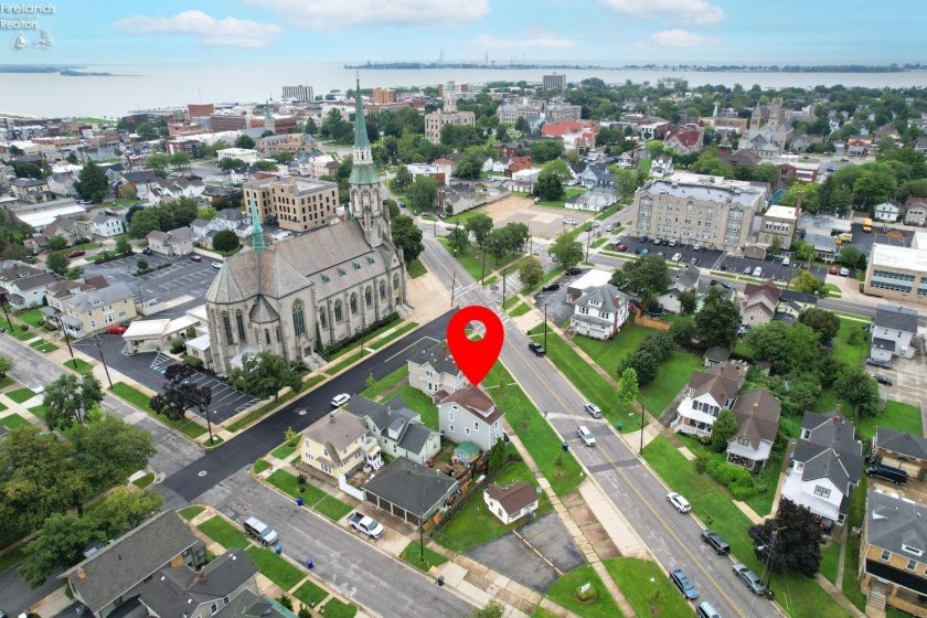 511 Central Avenue, Sandusky, 44870, 3 Bedrooms Bedrooms, ,2 BathroomsBathrooms,Residential,For Sale,Central,20263214