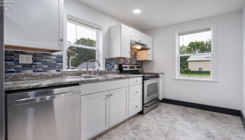 1217 Hickory Street, Fremont, 43420, 3 Bedrooms Bedrooms, ,2 BathroomsBathrooms,Residential,For Sale,Hickory,20263192