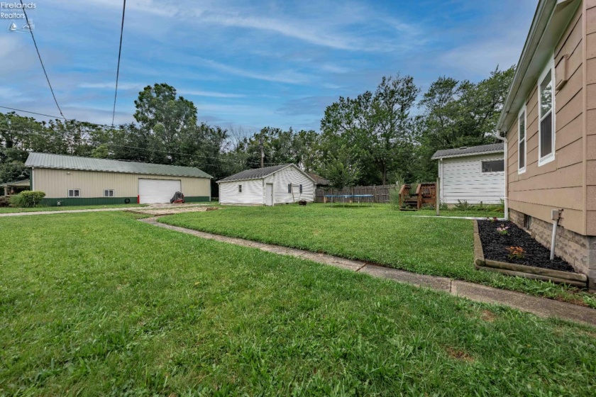 1217 Hickory Street, Fremont, 43420, 3 Bedrooms Bedrooms, ,2 BathroomsBathrooms,Residential,For Sale,Hickory,20263192