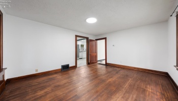 1217 Hickory Street, Fremont, 43420, 3 Bedrooms Bedrooms, ,2 BathroomsBathrooms,Residential,For Sale,Hickory,20263192