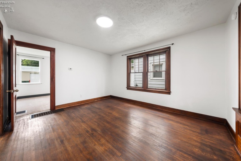 1217 Hickory Street, Fremont, 43420, 3 Bedrooms Bedrooms, ,2 BathroomsBathrooms,Residential,For Sale,Hickory,20263192
