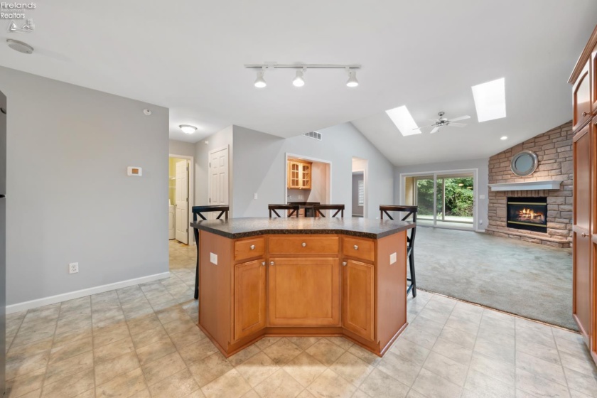 10654 Bayshore Road, Marblehead, 43440, 3 Bedrooms Bedrooms, ,2 BathroomsBathrooms,Residential,For Sale,Bayshore,20263193