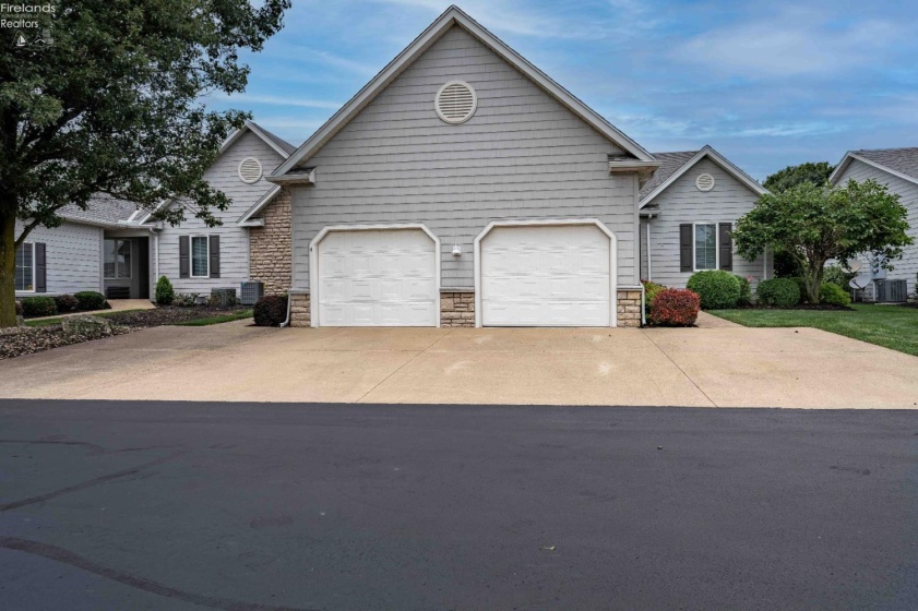 10654 Bayshore Road, Marblehead, 43440, 3 Bedrooms Bedrooms, ,2 BathroomsBathrooms,Residential,For Sale,Bayshore,20263193