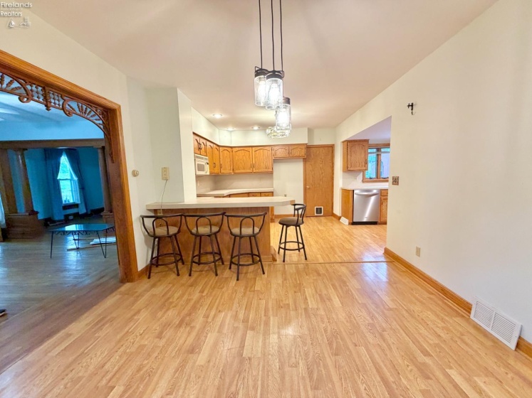 140 Orchard Street, Bellevue, 44811, 3 Bedrooms Bedrooms, ,2 BathroomsBathrooms,Residential,For Sale,Orchard,20263027