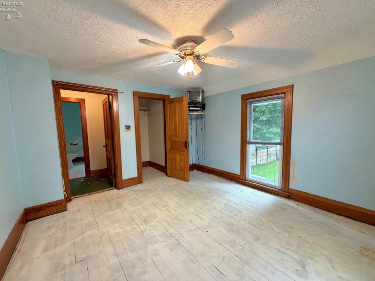 140 Orchard Street, Bellevue, 44811, 3 Bedrooms Bedrooms, ,2 BathroomsBathrooms,Residential,For Sale,Orchard,20263027