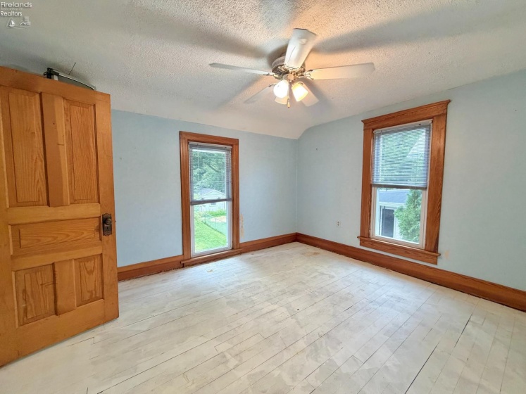 140 Orchard Street, Bellevue, 44811, 3 Bedrooms Bedrooms, ,2 BathroomsBathrooms,Residential,For Sale,Orchard,20263027