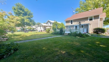 140 Orchard Street, Bellevue, 44811, 3 Bedrooms Bedrooms, ,2 BathroomsBathrooms,Residential,For Sale,Orchard,20263027