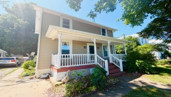 140 Orchard Street, Bellevue, 44811, 3 Bedrooms Bedrooms, ,2 BathroomsBathrooms,Residential,For Sale,Orchard,20263027