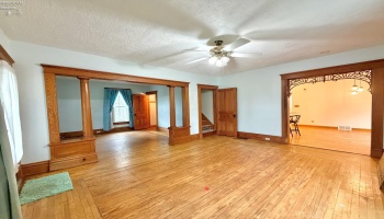 140 Orchard Street, Bellevue, 44811, 3 Bedrooms Bedrooms, ,2 BathroomsBathrooms,Residential,For Sale,Orchard,20263027