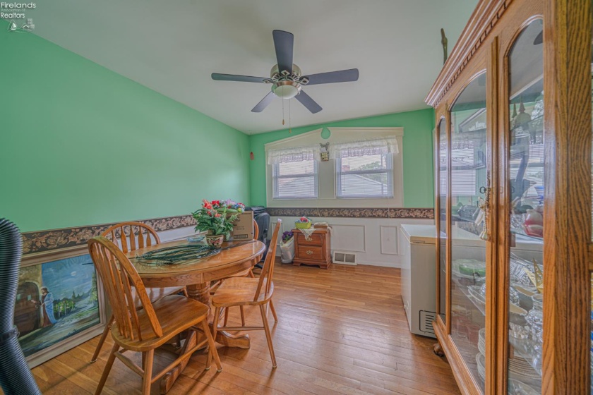 2901 Columbus Avenue, Sandusky, 44870, 2 Bedrooms Bedrooms, ,1 BathroomBathrooms,Residential,For Sale,Columbus,20263225