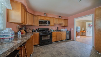 2901 Columbus Avenue, Sandusky, 44870, 2 Bedrooms Bedrooms, ,1 BathroomBathrooms,Residential,For Sale,Columbus,20263225