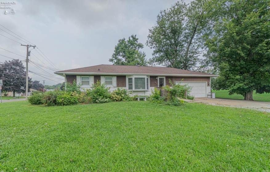 2901 Columbus Avenue, Sandusky, 44870, 2 Bedrooms Bedrooms, ,1 BathroomBathrooms,Residential,For Sale,Columbus,20263225