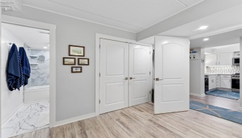 24 Marina Point Drive, Sandusky, 44870, 2 Bedrooms Bedrooms, ,2 BathroomsBathrooms,Residential,For Sale,Marina Point,20263205