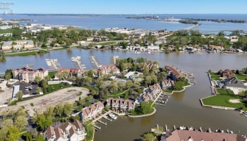 24 Marina Point Drive, Sandusky, 44870, 2 Bedrooms Bedrooms, ,2 BathroomsBathrooms,Residential,For Sale,Marina Point,20263205
