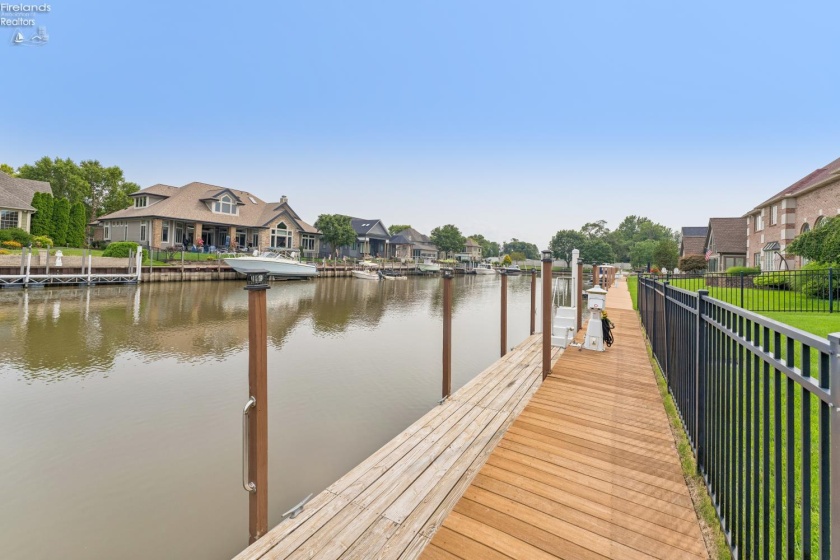 616 Harbourside Drive, Sandusky, 44870, 4 Bedrooms Bedrooms, ,3 BathroomsBathrooms,Residential,For Sale,Harbourside,20263162