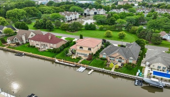 616 Harbourside Drive, Sandusky, 44870, 4 Bedrooms Bedrooms, ,3 BathroomsBathrooms,Residential,For Sale,Harbourside,20263162