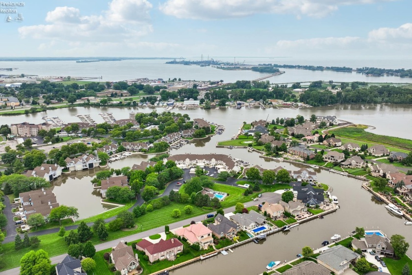 616 Harbourside Drive, Sandusky, 44870, 4 Bedrooms Bedrooms, ,3 BathroomsBathrooms,Residential,For Sale,Harbourside,20263162