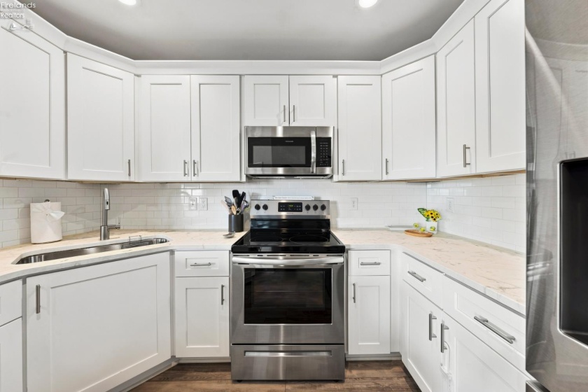 2602 Waterside Court, Marblehead, 43440, 3 Bedrooms Bedrooms, ,2 BathroomsBathrooms,Residential,For Sale,Waterside,20263228