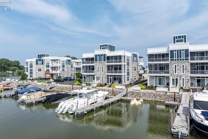2602 Waterside Court, Marblehead, 43440, 3 Bedrooms Bedrooms, ,2 BathroomsBathrooms,Residential,For Sale,Waterside,20263228