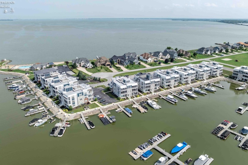 2602 Waterside Court, Marblehead, 43440, 3 Bedrooms Bedrooms, ,2 BathroomsBathrooms,Residential,For Sale,Waterside,20263228