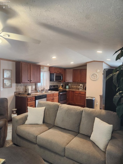 1600 Buck, Marblehead, 43440, 4 Bedroom Bedrooms, ,2 BathroomBathrooms,Residential,For Sale,Buck,20263056