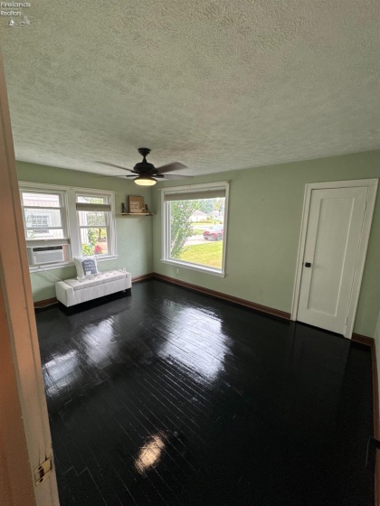 805 Maplewood, Willard, 44890, 5 Bedrooms Bedrooms, ,3 BathroomsBathrooms,Residential,For Sale,Maplewood,20263190