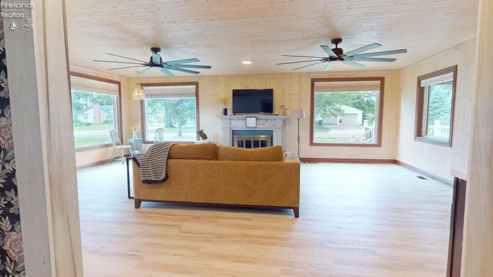 805 Maplewood, Willard, 44890, 5 Bedrooms Bedrooms, ,3 BathroomsBathrooms,Residential,For Sale,Maplewood,20263190