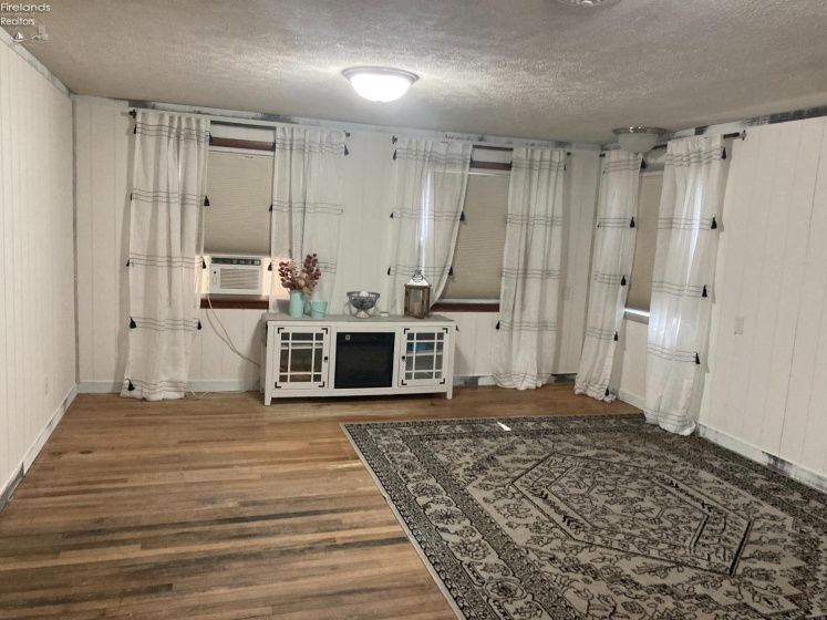 805 Maplewood, Willard, 44890, 5 Bedrooms Bedrooms, ,3 BathroomsBathrooms,Residential,For Sale,Maplewood,20263190