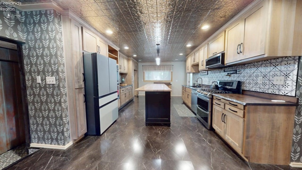 805 Maplewood, Willard, 44890, 5 Bedrooms Bedrooms, ,3 BathroomsBathrooms,Residential,For Sale,Maplewood,20263190