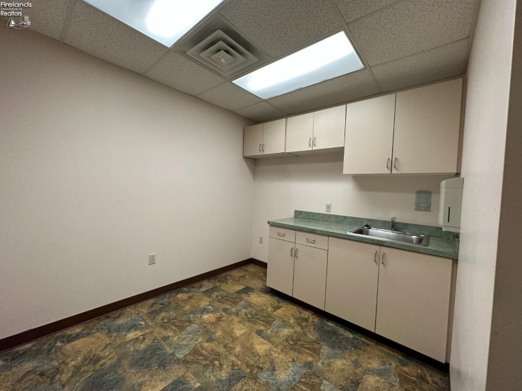 1355 Main Street, Bellevue, 44811, ,Commercial,For Sale,Main,20263243