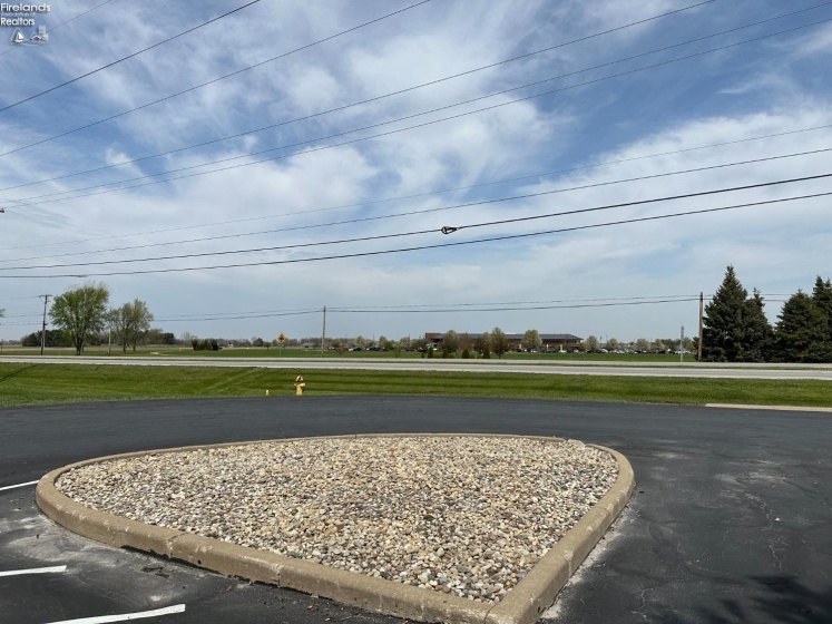 1355 Main Street, Bellevue, 44811, ,Commercial,For Sale,Main,20263243