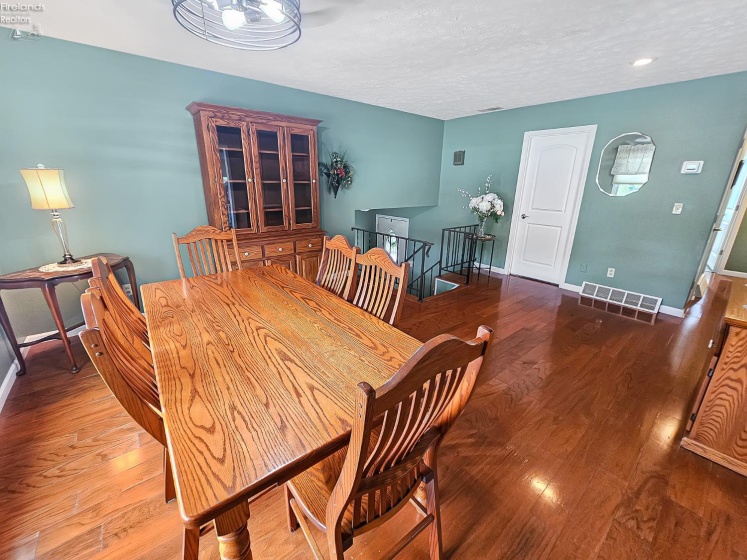 4360 County Road 183, Clyde, 43410, 4 Bedrooms Bedrooms, ,3 BathroomsBathrooms,Residential,For Sale,County Road 183,20263199