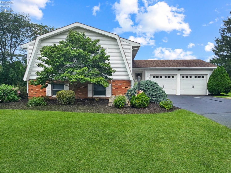 4360 County Road 183, Clyde, 43410, 4 Bedrooms Bedrooms, ,3 BathroomsBathrooms,Residential,For Sale,County Road 183,20263199