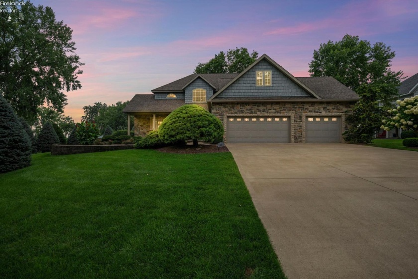 3646 Confederate Drive, Marblehead, 43440, 4 Bedrooms Bedrooms, ,3 BathroomsBathrooms,Residential,For Sale,Confederate,20263242