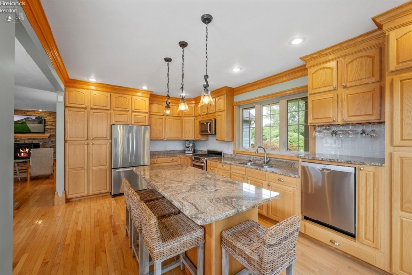 3646 Confederate Drive, Marblehead, 43440, 4 Bedrooms Bedrooms, ,3 BathroomsBathrooms,Residential,For Sale,Confederate,20263242