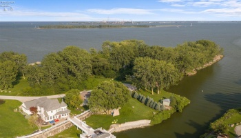 3646 Confederate Drive, Marblehead, 43440, 4 Bedrooms Bedrooms, ,3 BathroomsBathrooms,Residential,For Sale,Confederate,20263242